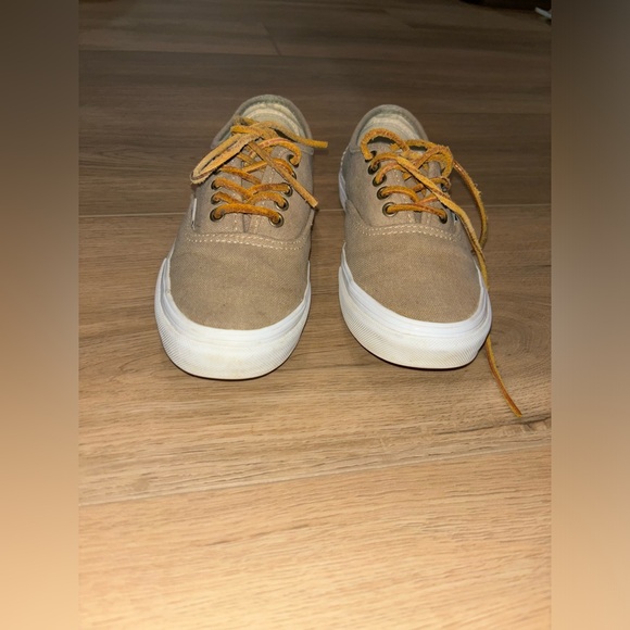 Linen Vans with Leather Laces - Picture 2 of 7